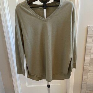 Z Supply V Neck Weekender